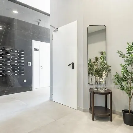 24th Floor With Views, Pool & Gym Rems Daire