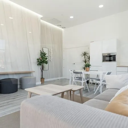 24th Floor With Views, Pool & Gym Rems Daire *