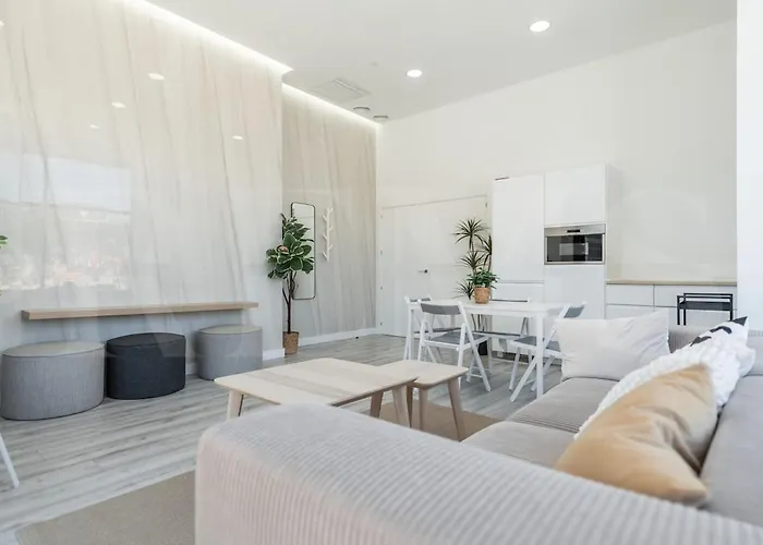 24th Floor With Views, Pool & Gym Rems Daire *